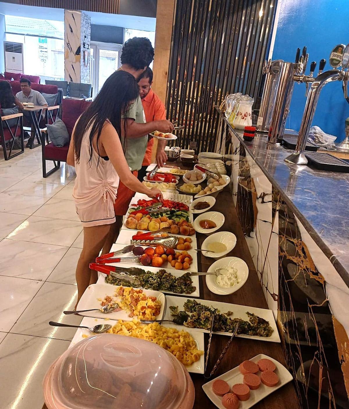 Ariva Center Hotel Xetai บากู ภายนอก รูปภาพ