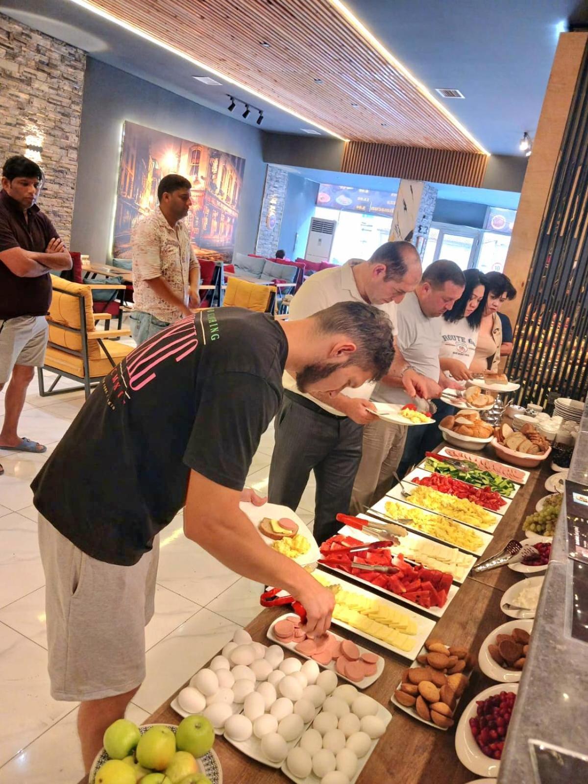 Ariva Center Hotel Xetai บากู ภายนอก รูปภาพ